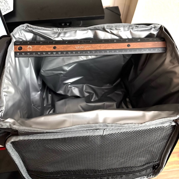 Large Reusable Lunch Cooler Bag for Men, Women and Children Lunch Bag (Black) - Picture 8 of 10